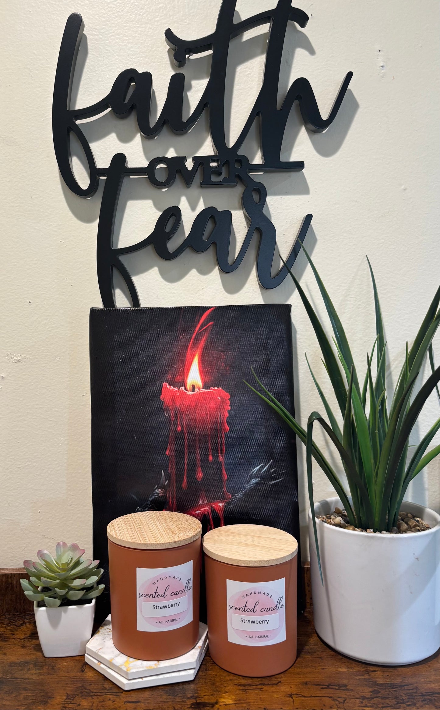 Watermelon Scented Candle – Fresh, Sweet, and Invigorating
Fill your home with the refreshing scent of summer with our Watermelon Scented Candle. This delightful fragrance captures the essence of ripe, juicy watermelon with subtle notes of sweetness that